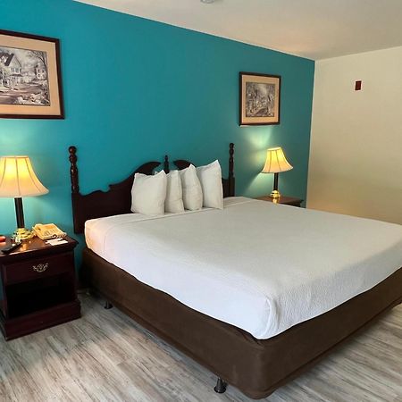 Hilltop Inn & Suites, Near Foxwoods Casino North Stonington Extérieur photo