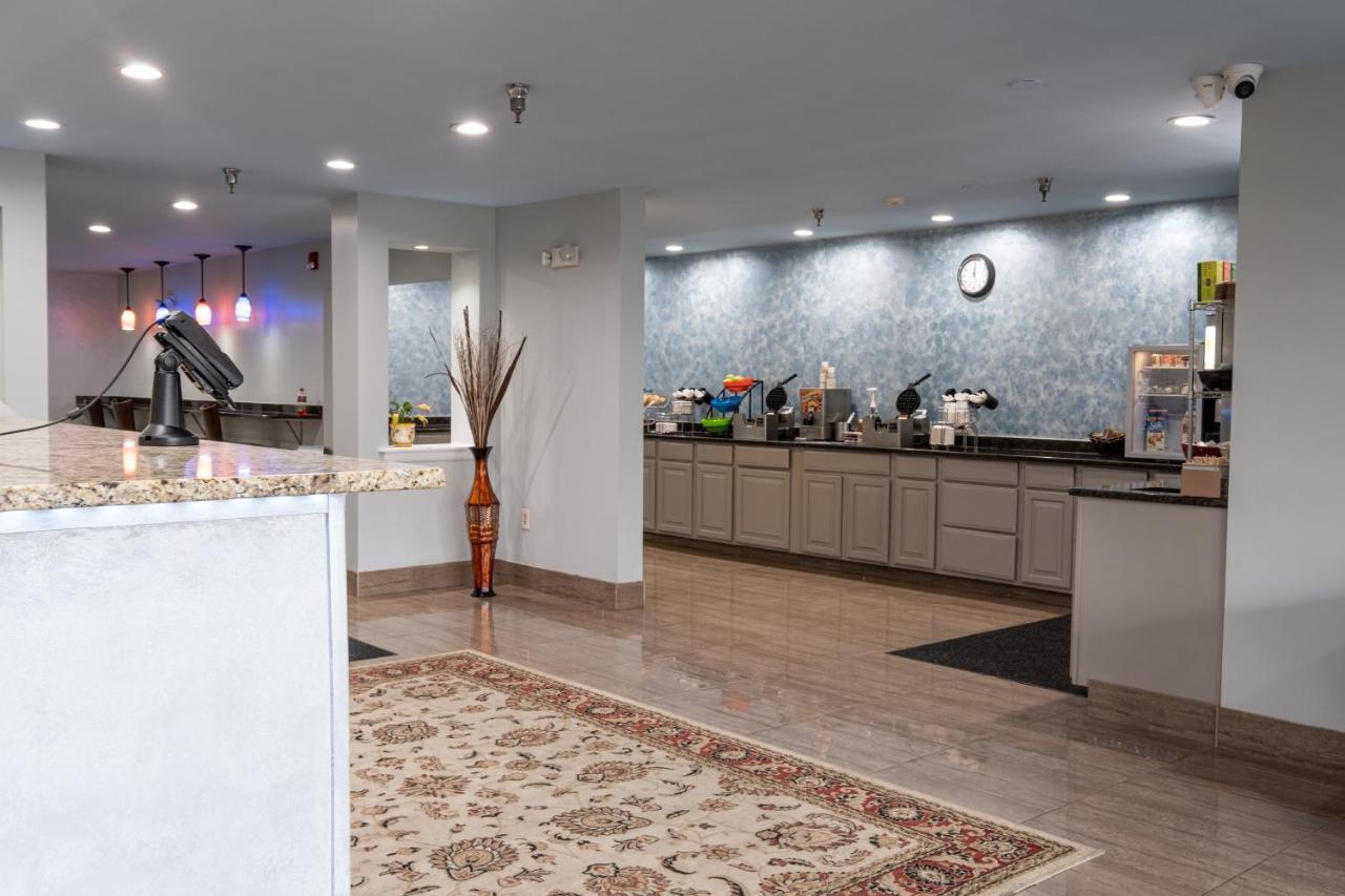 Hilltop Inn & Suites, Near Foxwoods Casino North Stonington Extérieur photo