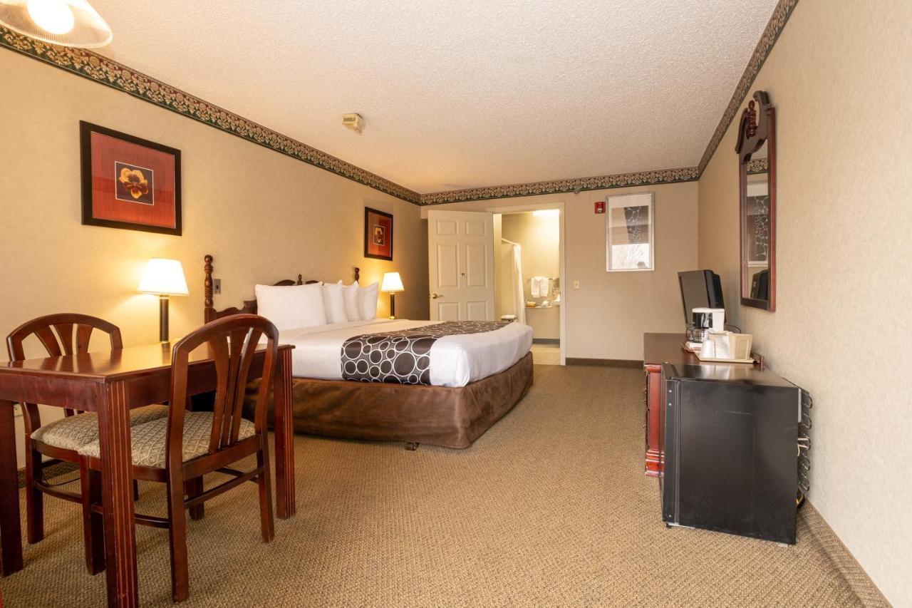 Hilltop Inn & Suites, Near Foxwoods Casino North Stonington Extérieur photo