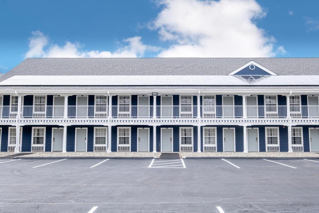 Hilltop Inn & Suites, Near Foxwoods Casino North Stonington Extérieur photo
