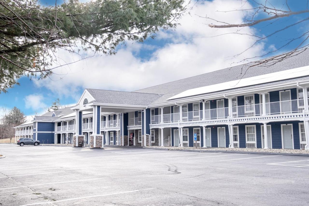 Hilltop Inn & Suites, Near Foxwoods Casino North Stonington Extérieur photo