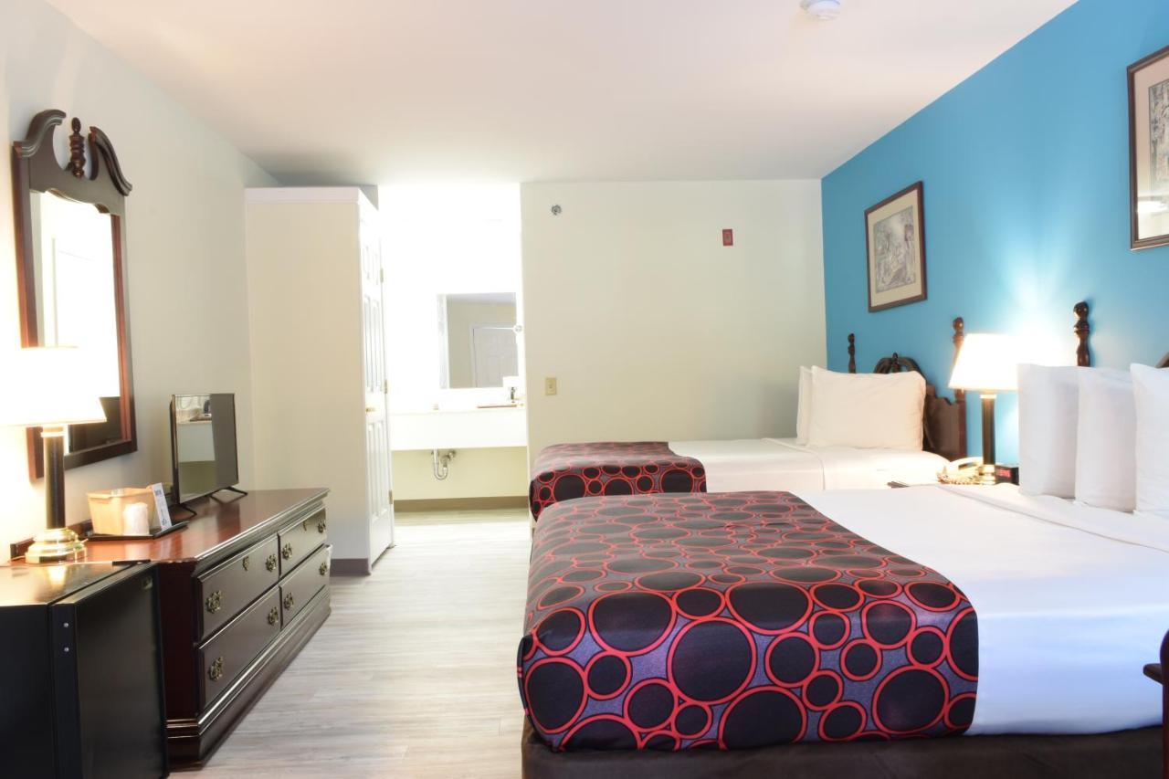 Hilltop Inn & Suites, Near Foxwoods Casino North Stonington Extérieur photo
