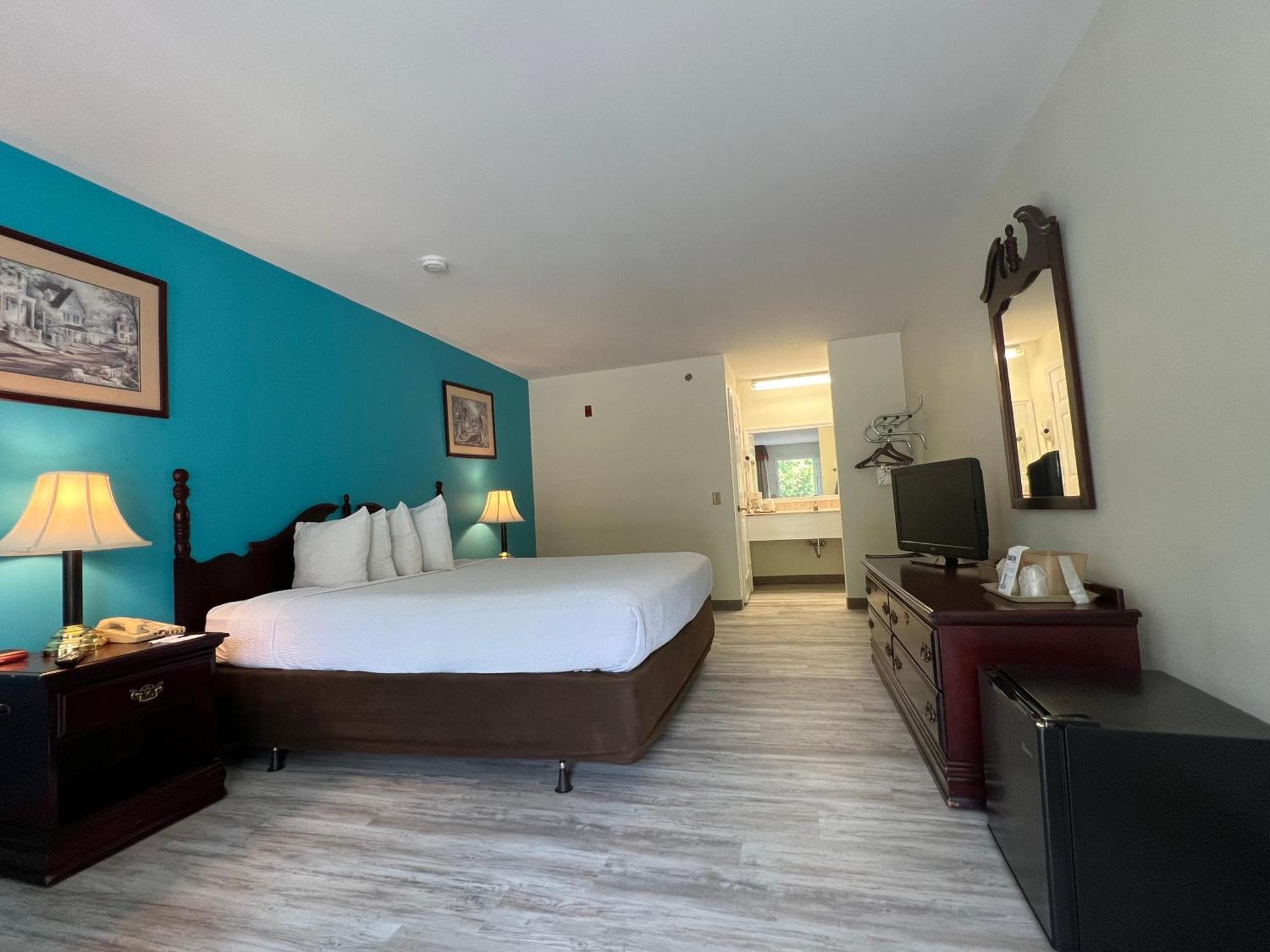 Hilltop Inn & Suites, Near Foxwoods Casino North Stonington Extérieur photo